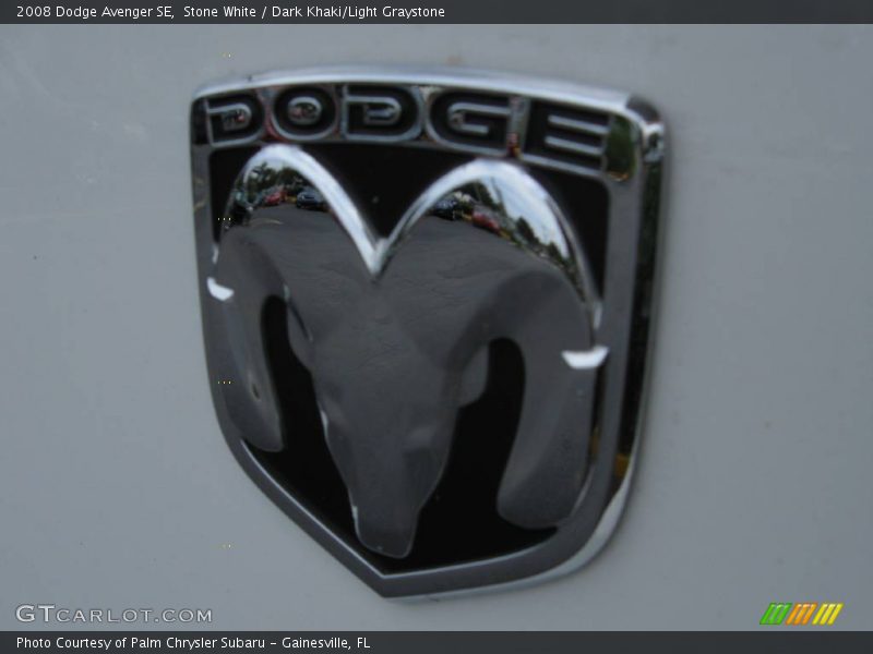 Stone White / Dark Khaki/Light Graystone 2008 Dodge Avenger SE