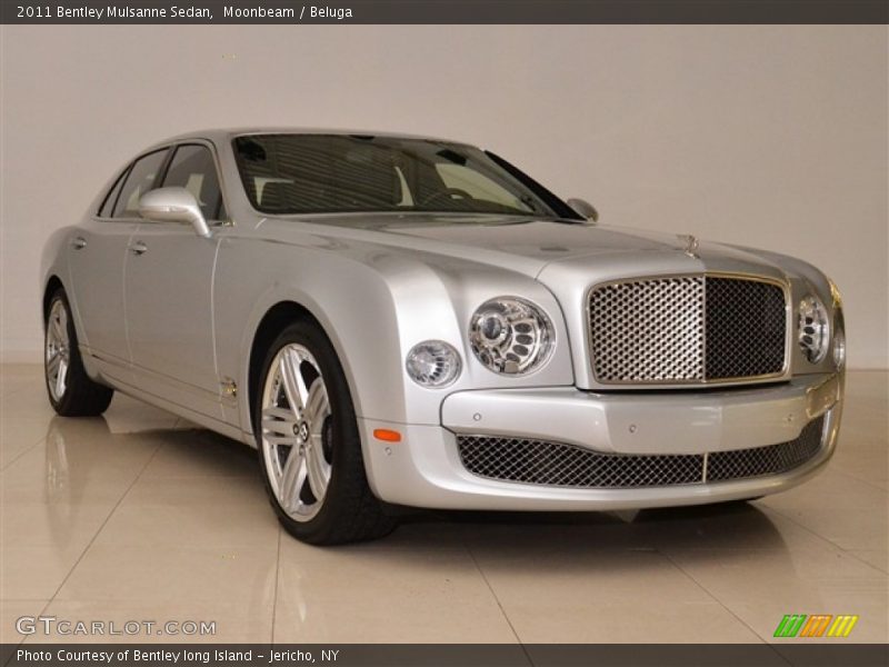 Front 3/4 View of 2011 Mulsanne Sedan