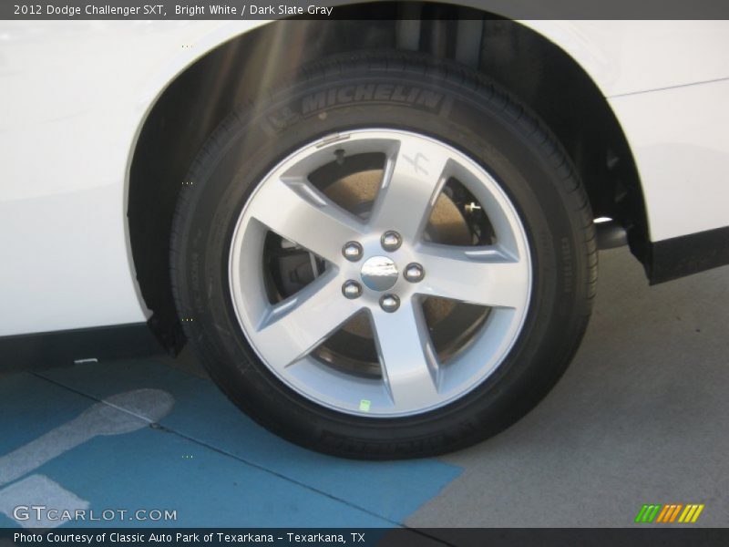 Bright White / Dark Slate Gray 2012 Dodge Challenger SXT
