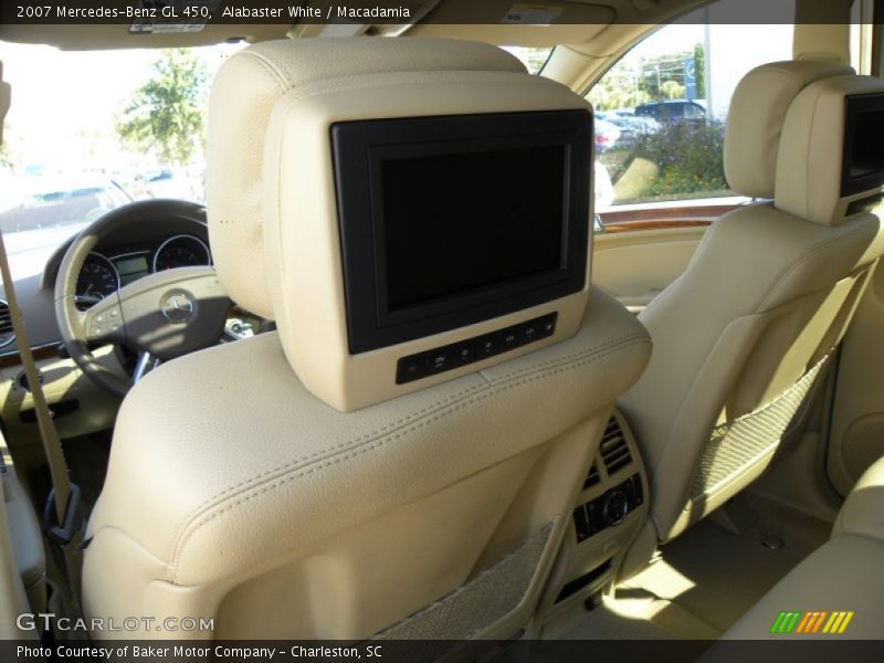 Alabaster White / Macadamia 2007 Mercedes-Benz GL 450