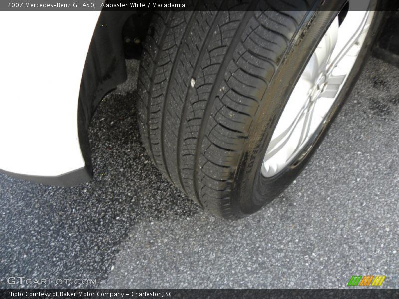 Alabaster White / Macadamia 2007 Mercedes-Benz GL 450