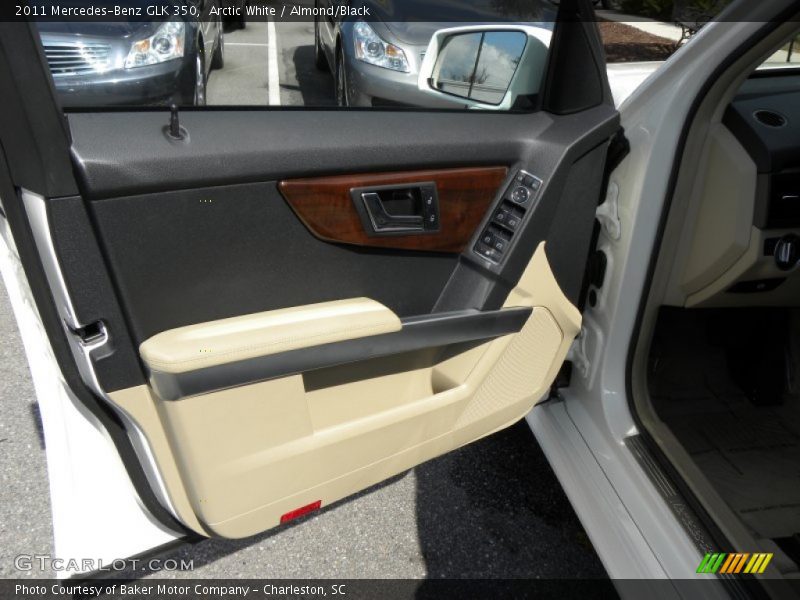 Arctic White / Almond/Black 2011 Mercedes-Benz GLK 350