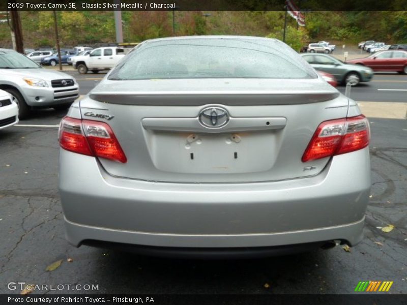 Classic Silver Metallic / Charcoal 2009 Toyota Camry SE