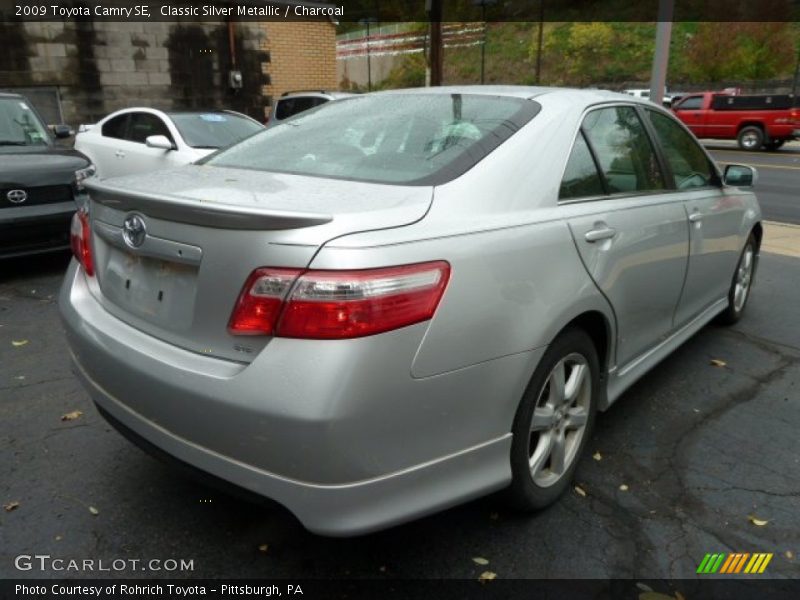 Classic Silver Metallic / Charcoal 2009 Toyota Camry SE