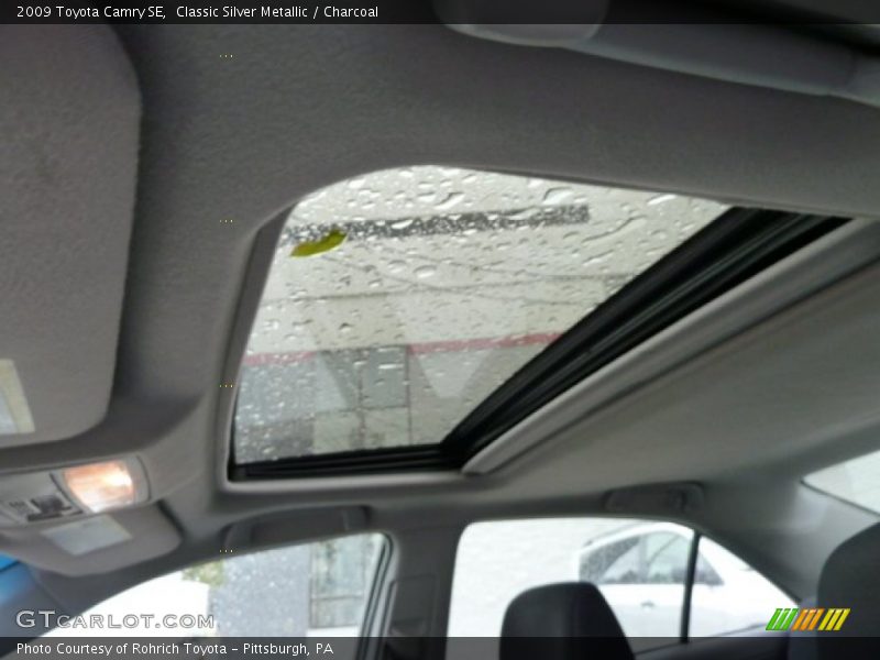 Classic Silver Metallic / Charcoal 2009 Toyota Camry SE