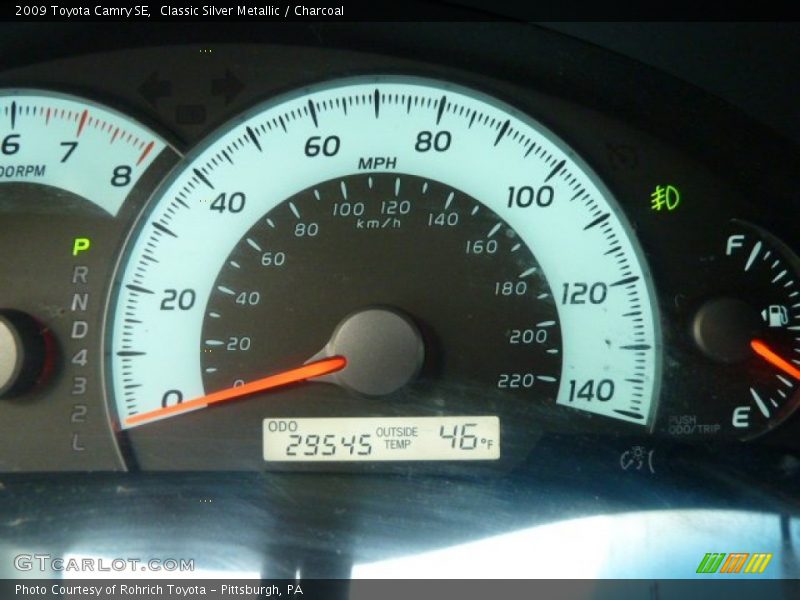 Classic Silver Metallic / Charcoal 2009 Toyota Camry SE
