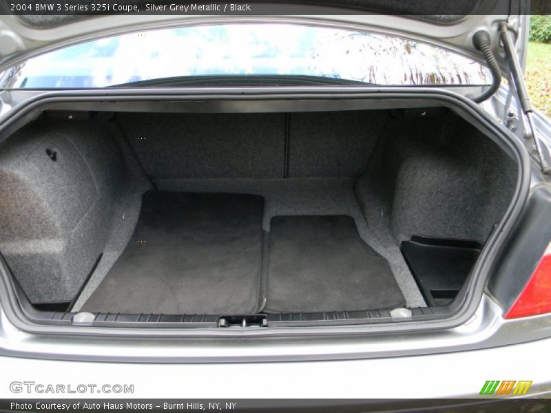  2004 3 Series 325i Coupe Trunk