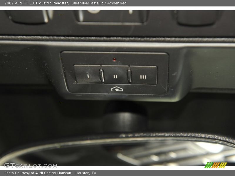 Controls of 2002 TT 1.8T quattro Roadster