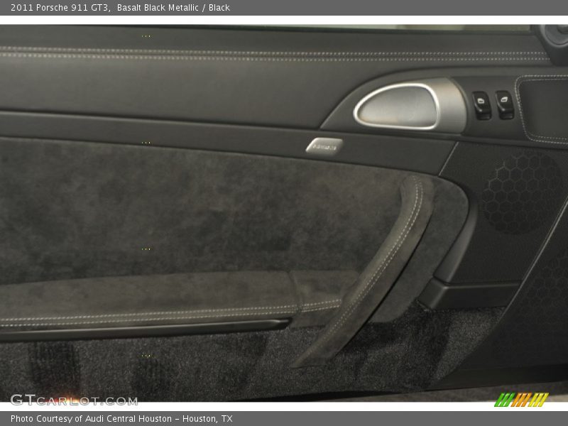 Door Panel of 2011 911 GT3