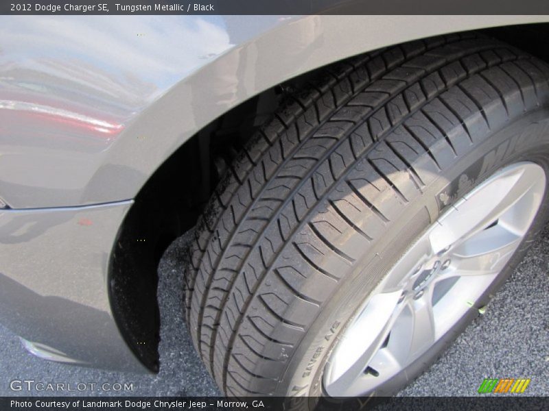 Tungsten Metallic / Black 2012 Dodge Charger SE