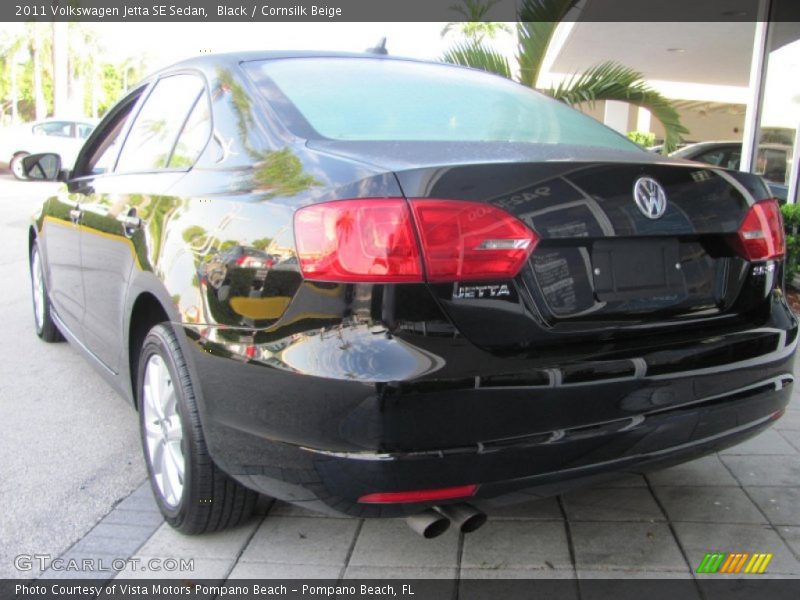 Black / Cornsilk Beige 2011 Volkswagen Jetta SE Sedan