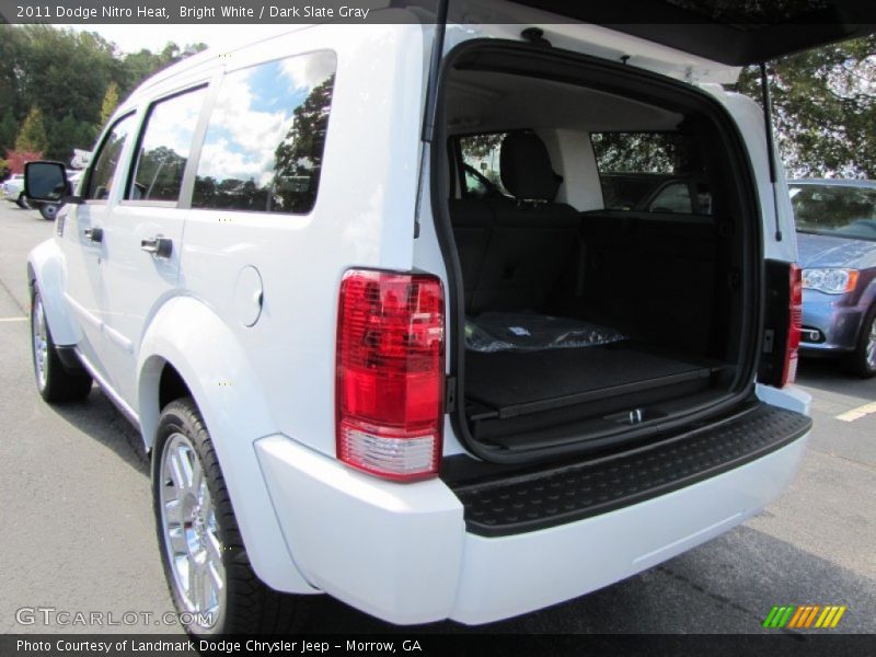 Bright White / Dark Slate Gray 2011 Dodge Nitro Heat