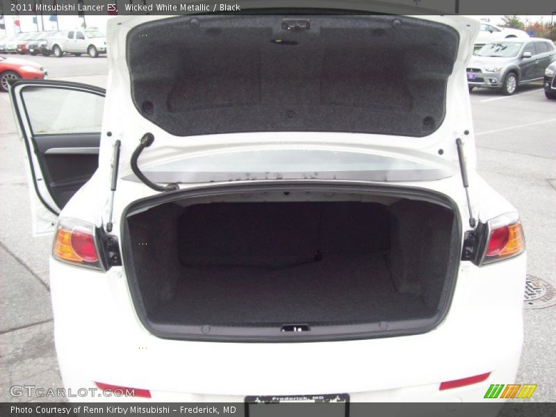 Wicked White Metallic / Black 2011 Mitsubishi Lancer ES