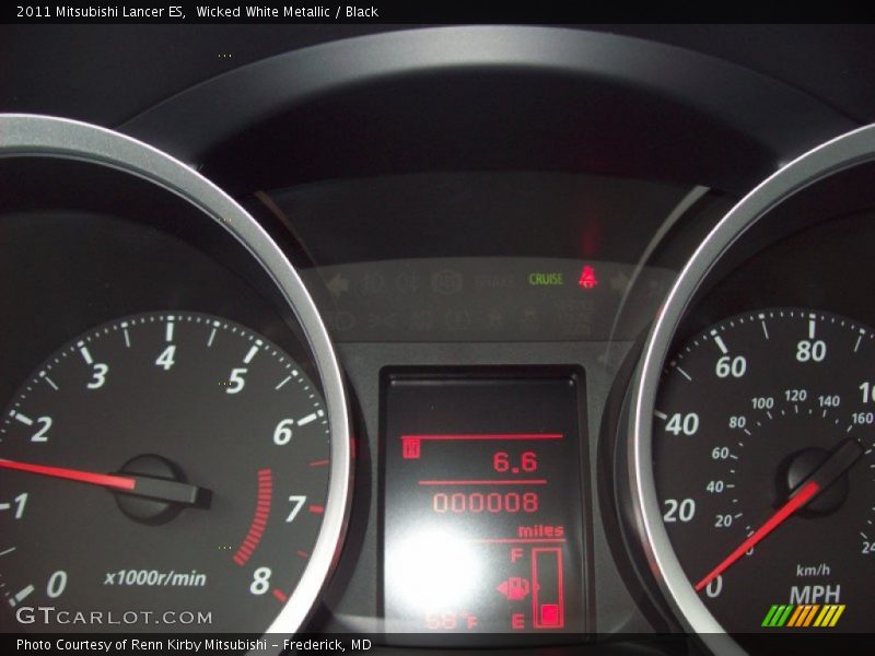 Wicked White Metallic / Black 2011 Mitsubishi Lancer ES