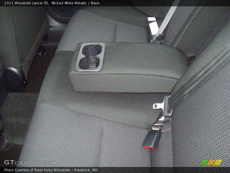 Wicked White Metallic / Black 2011 Mitsubishi Lancer ES