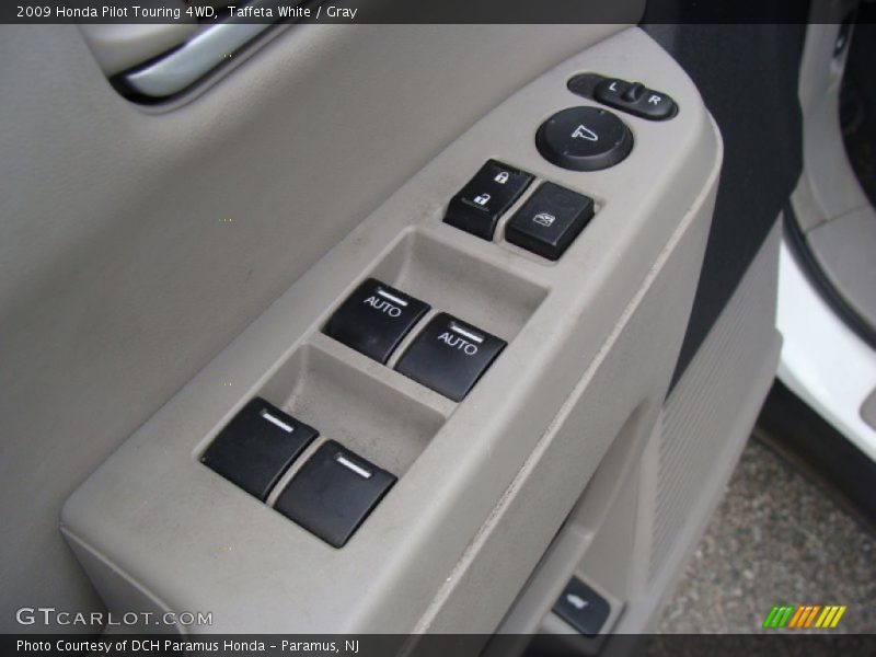Taffeta White / Gray 2009 Honda Pilot Touring 4WD