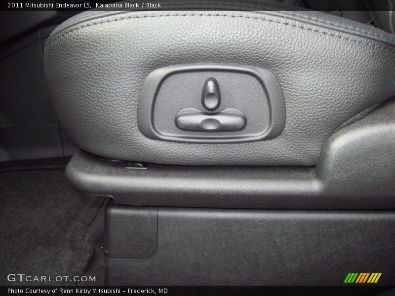 Kalapana Black / Black 2011 Mitsubishi Endeavor LS