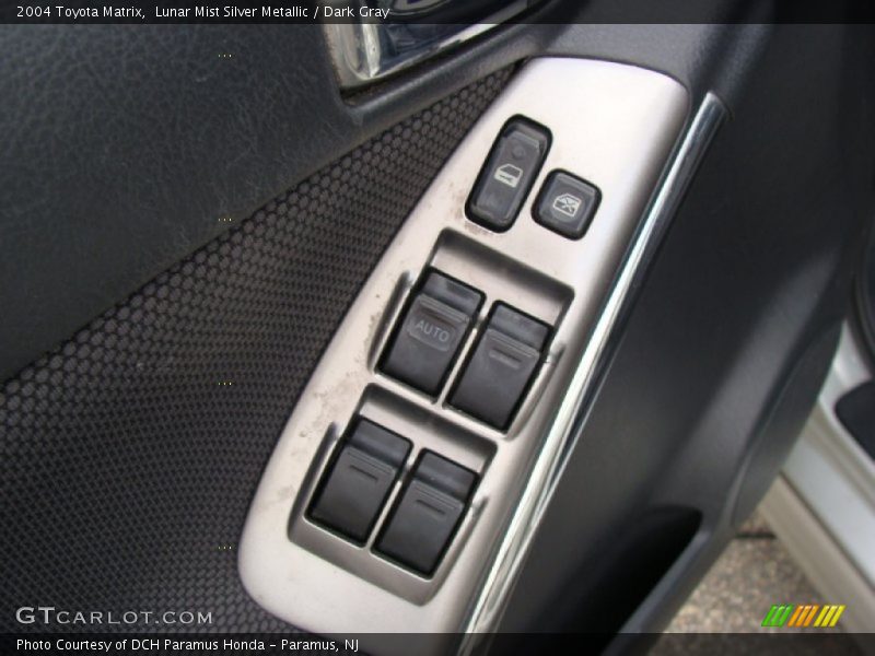 Lunar Mist Silver Metallic / Dark Gray 2004 Toyota Matrix