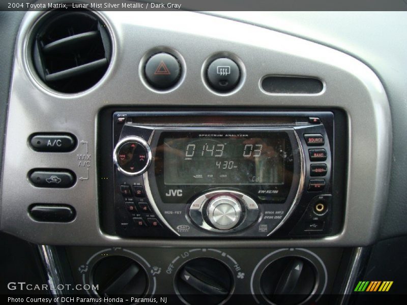 Lunar Mist Silver Metallic / Dark Gray 2004 Toyota Matrix
