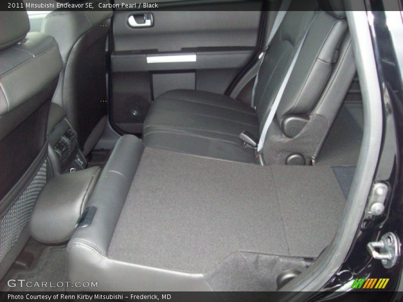 Carbon Pearl / Black 2011 Mitsubishi Endeavor SE