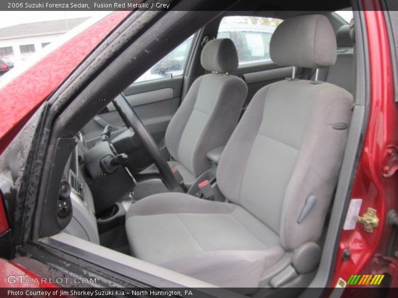 Fusion Red Metallic / Grey 2006 Suzuki Forenza Sedan