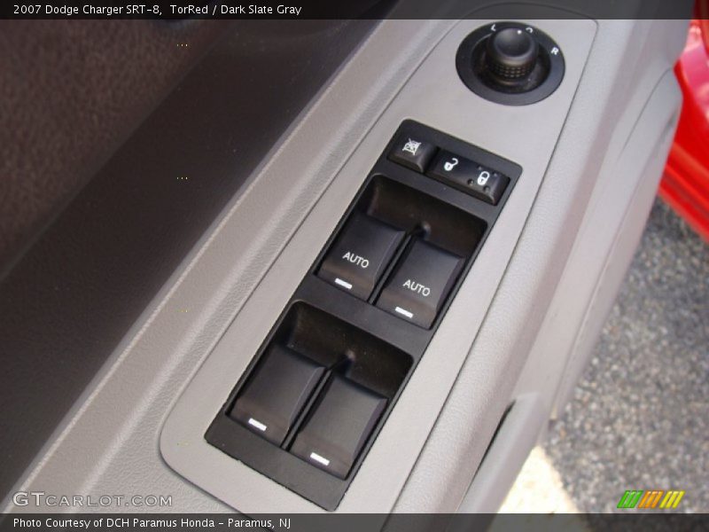 Controls of 2007 Charger SRT-8