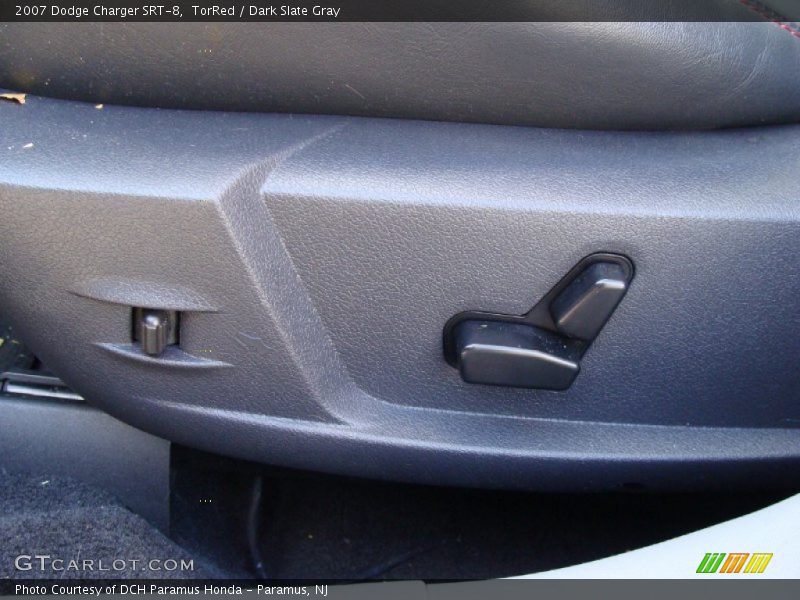 Controls of 2007 Charger SRT-8