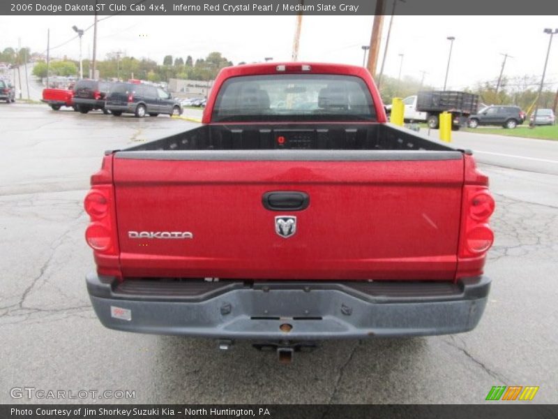 Inferno Red Crystal Pearl / Medium Slate Gray 2006 Dodge Dakota ST Club Cab 4x4