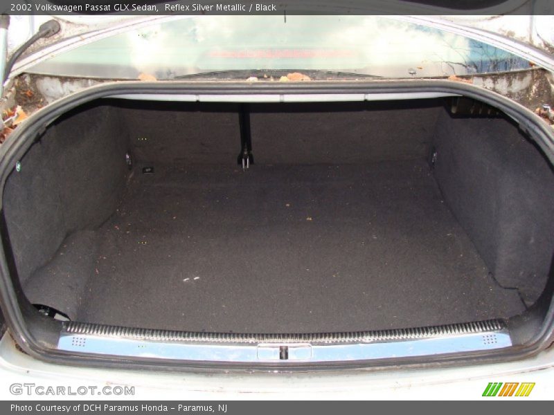 Reflex Silver Metallic / Black 2002 Volkswagen Passat GLX Sedan