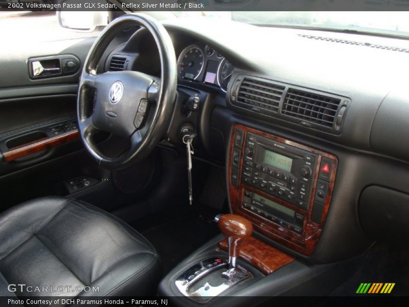 Reflex Silver Metallic / Black 2002 Volkswagen Passat GLX Sedan