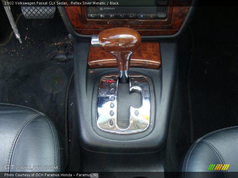 Reflex Silver Metallic / Black 2002 Volkswagen Passat GLX Sedan