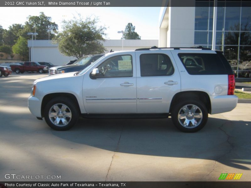 White Diamond Tricoat / Light Tan 2012 GMC Yukon SLT