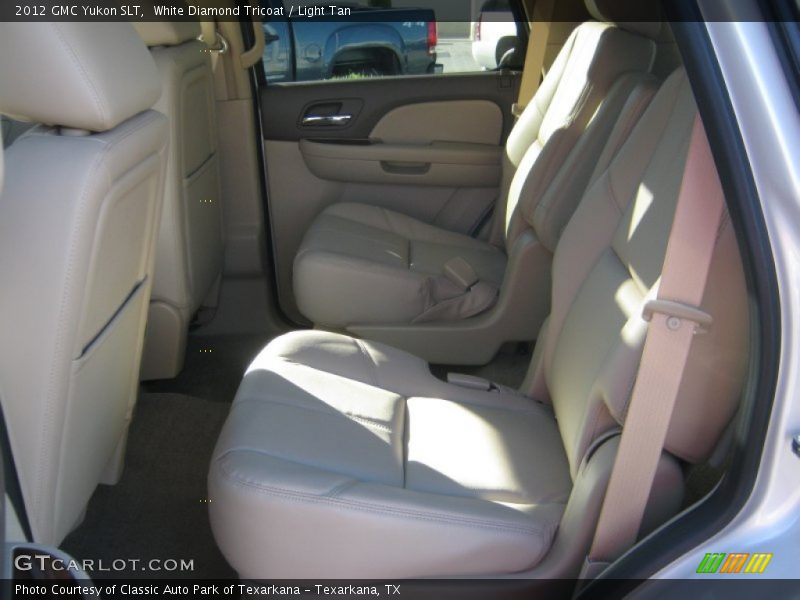 White Diamond Tricoat / Light Tan 2012 GMC Yukon SLT