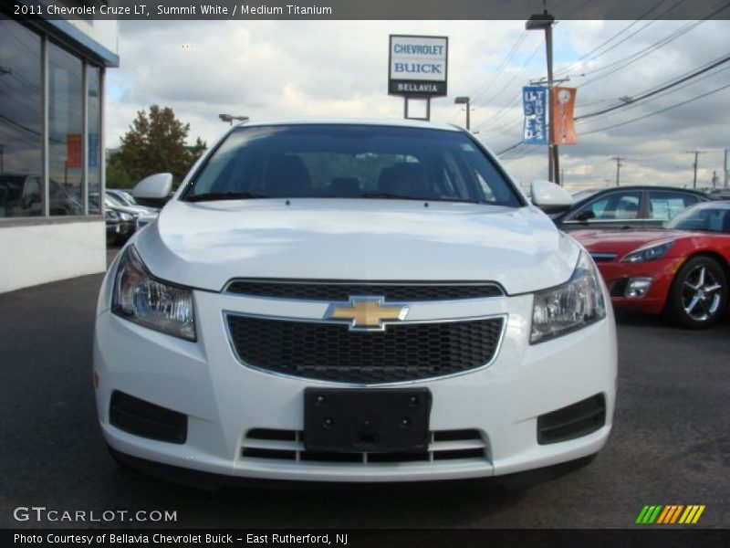 Summit White / Medium Titanium 2011 Chevrolet Cruze LT