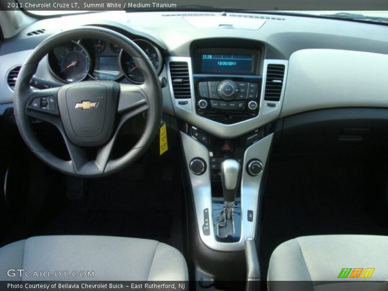 Summit White / Medium Titanium 2011 Chevrolet Cruze LT