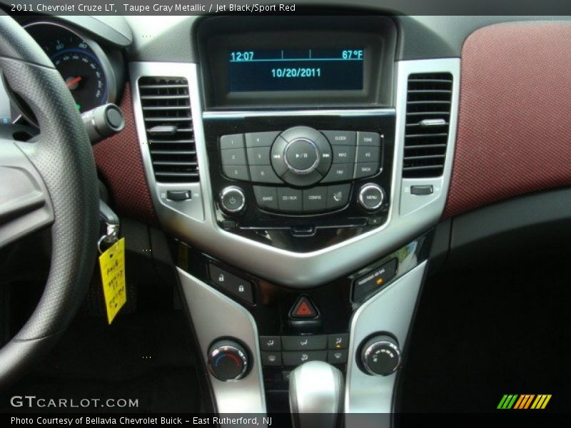 Controls of 2011 Cruze LT
