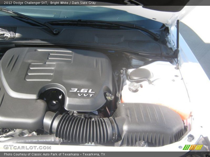 Bright White / Dark Slate Gray 2012 Dodge Challenger SXT