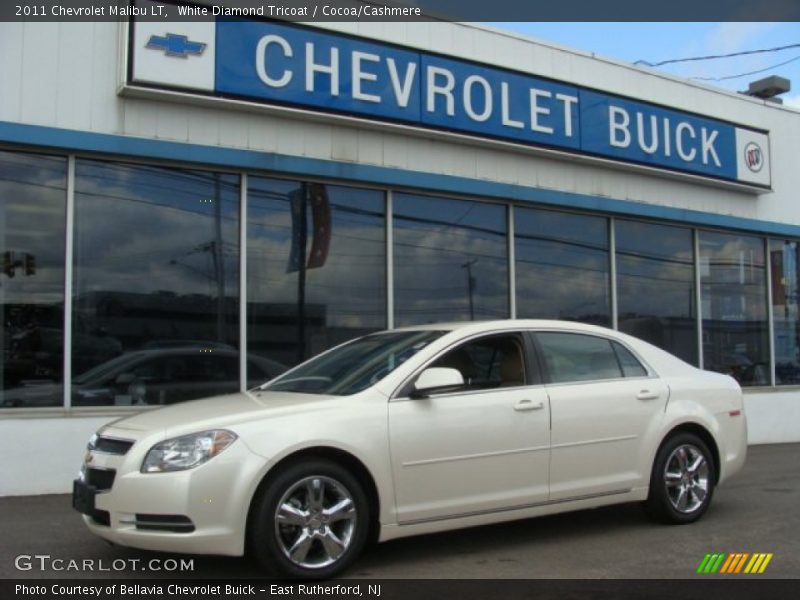 White Diamond Tricoat / Cocoa/Cashmere 2011 Chevrolet Malibu LT