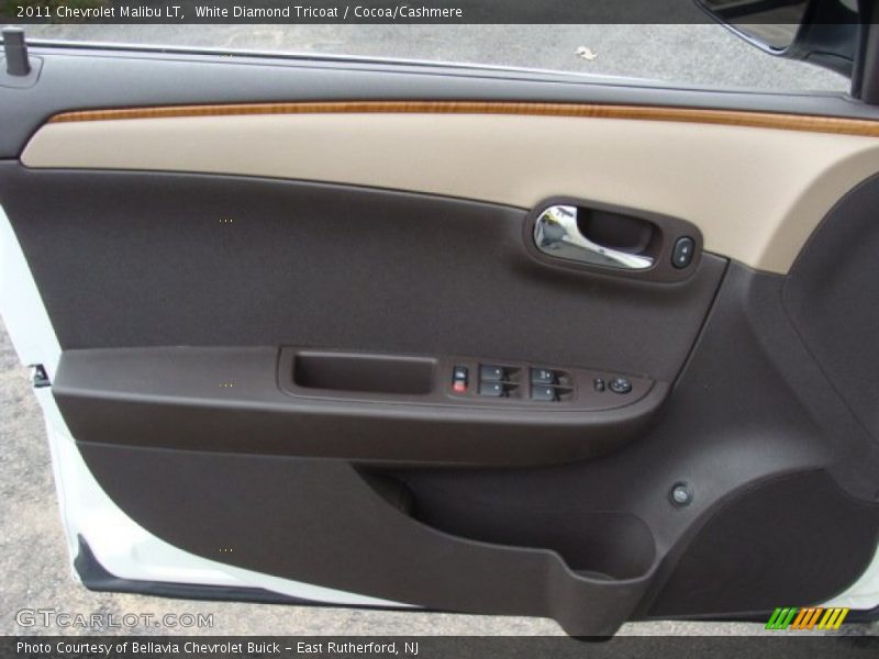 White Diamond Tricoat / Cocoa/Cashmere 2011 Chevrolet Malibu LT