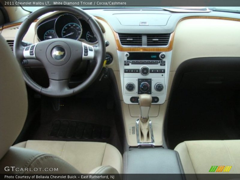 White Diamond Tricoat / Cocoa/Cashmere 2011 Chevrolet Malibu LT