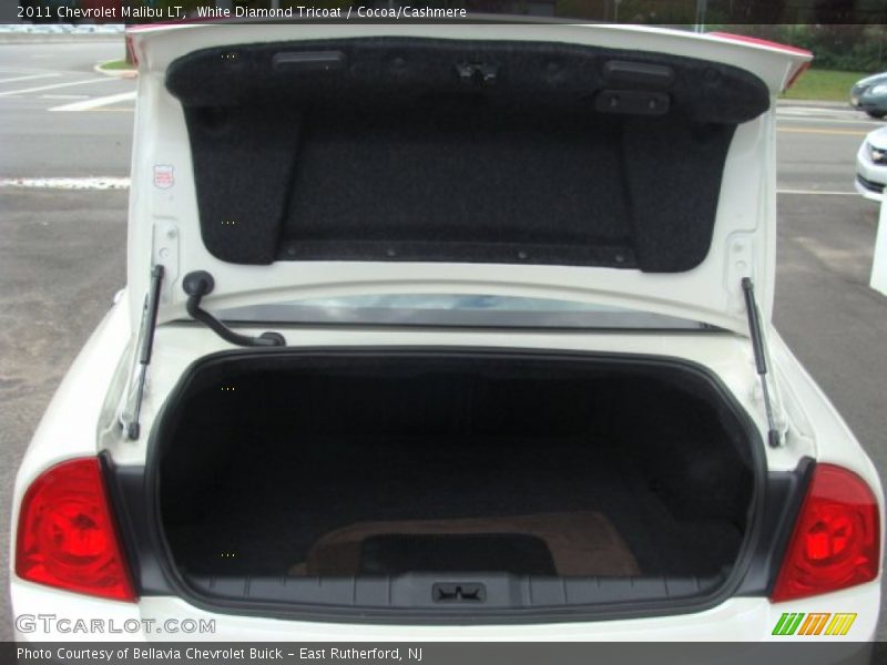 White Diamond Tricoat / Cocoa/Cashmere 2011 Chevrolet Malibu LT
