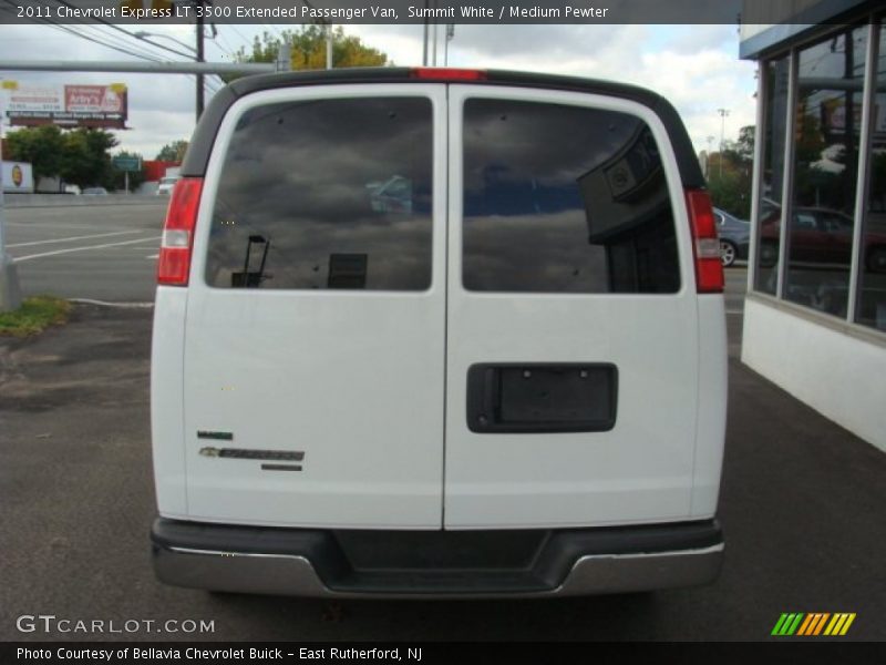 Summit White / Medium Pewter 2011 Chevrolet Express LT 3500 Extended Passenger Van