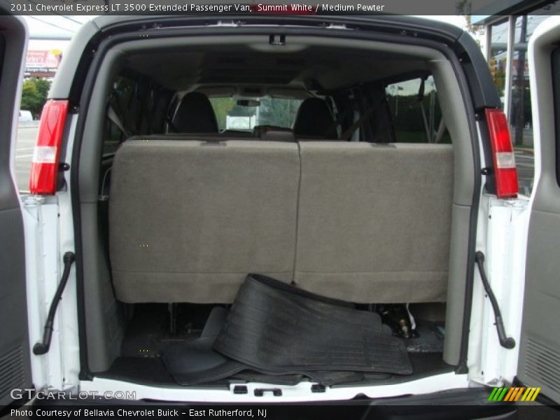 Summit White / Medium Pewter 2011 Chevrolet Express LT 3500 Extended Passenger Van