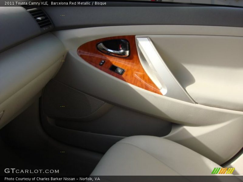 Barcelona Red Metallic / Bisque 2011 Toyota Camry XLE