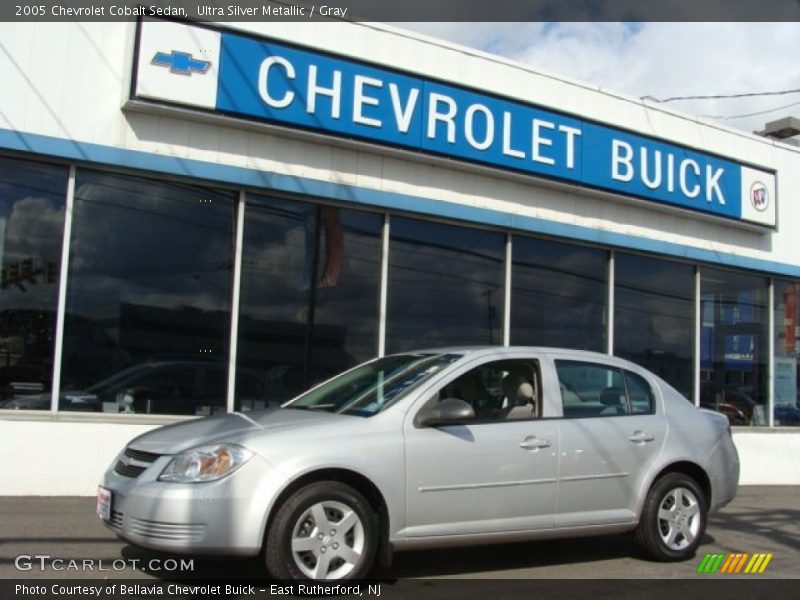 Ultra Silver Metallic / Gray 2005 Chevrolet Cobalt Sedan