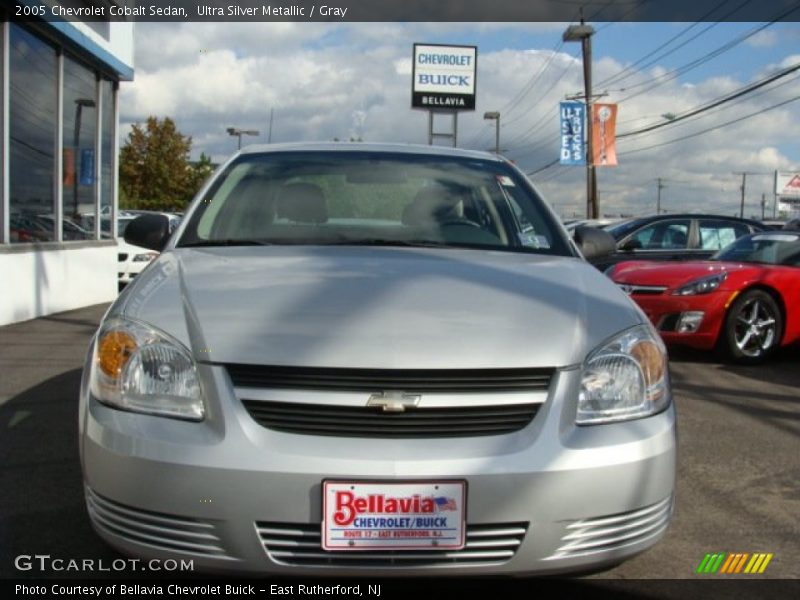 Ultra Silver Metallic / Gray 2005 Chevrolet Cobalt Sedan