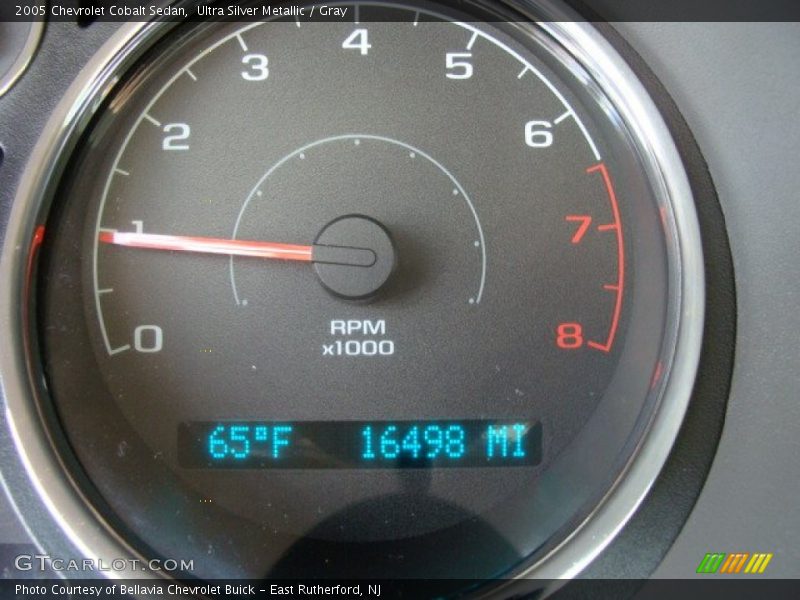 Ultra Silver Metallic / Gray 2005 Chevrolet Cobalt Sedan