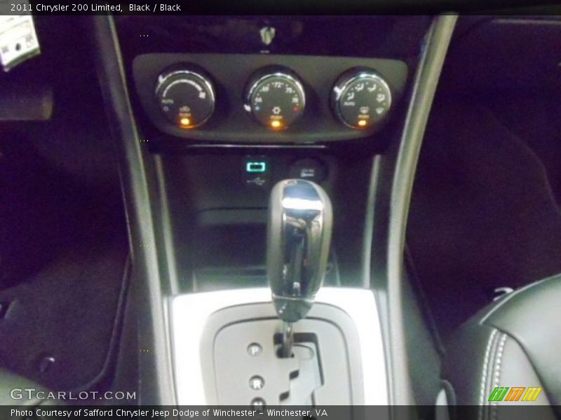 Black / Black 2011 Chrysler 200 Limited