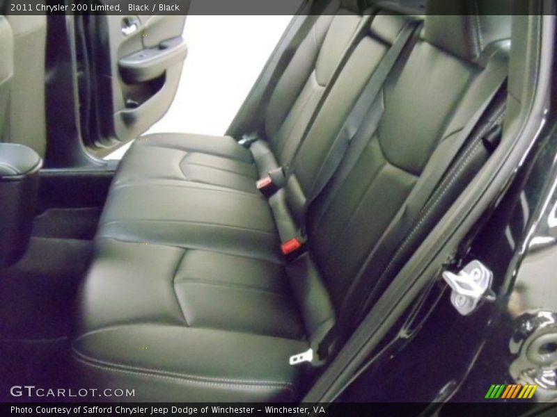 Black / Black 2011 Chrysler 200 Limited