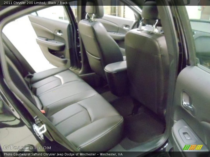 Black / Black 2011 Chrysler 200 Limited